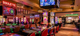 eejili game lobby interface displaying slots and live casino options